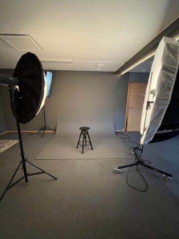 Infinity wall studio